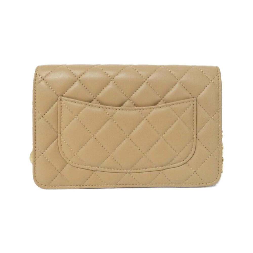 CHANEL Cream Wallet - Picture 2 of 10